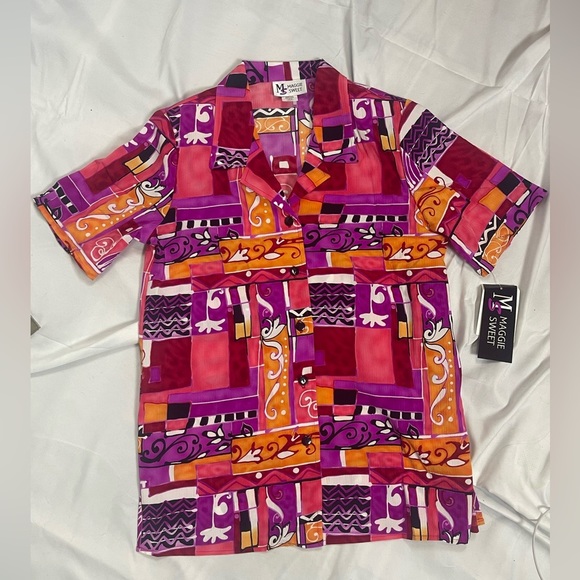 NWT abstract 90s pattern blouse. - Picture 6 of 8